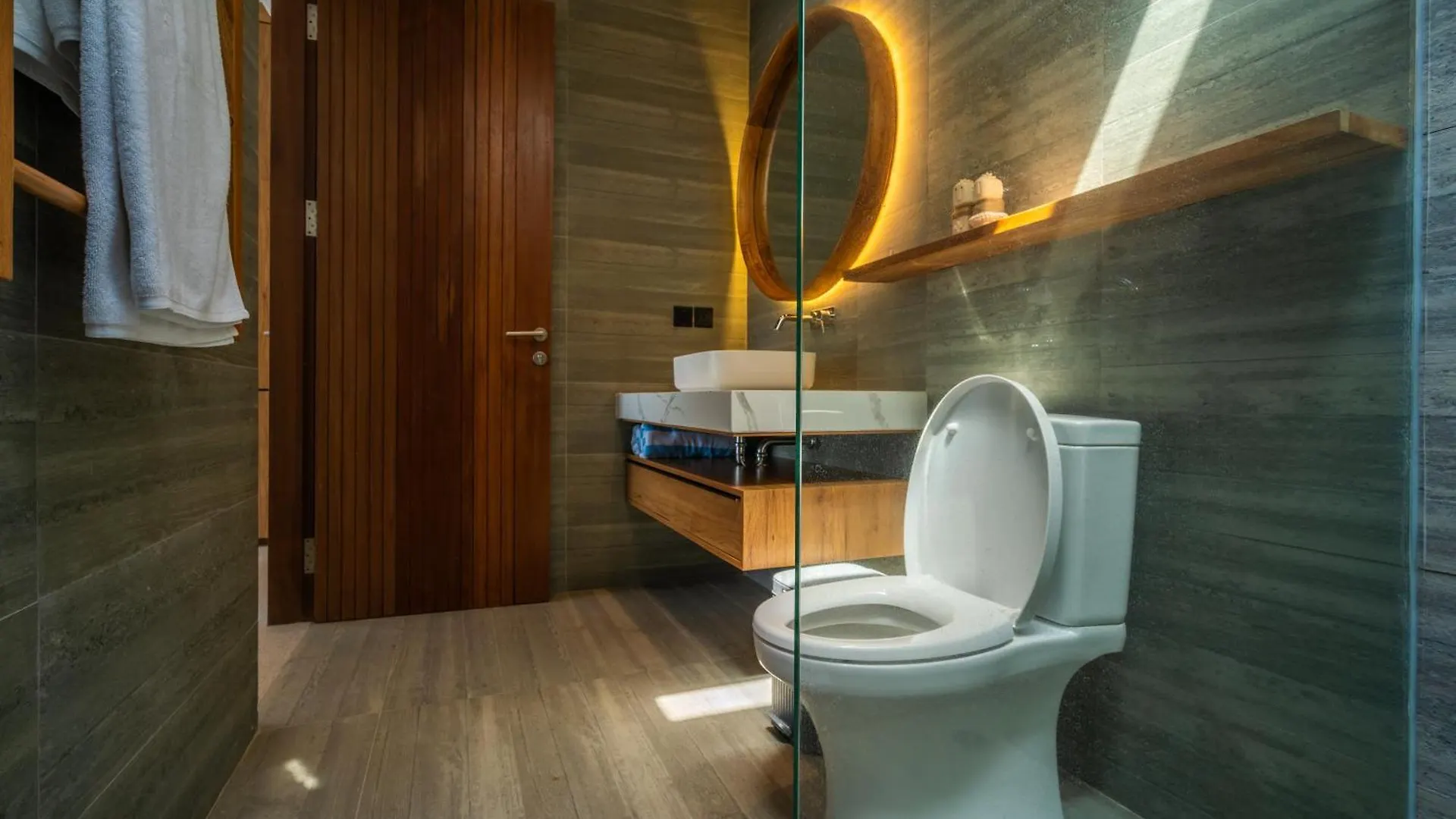 3Brd Modern Villa Close To The Beach In Seminyak