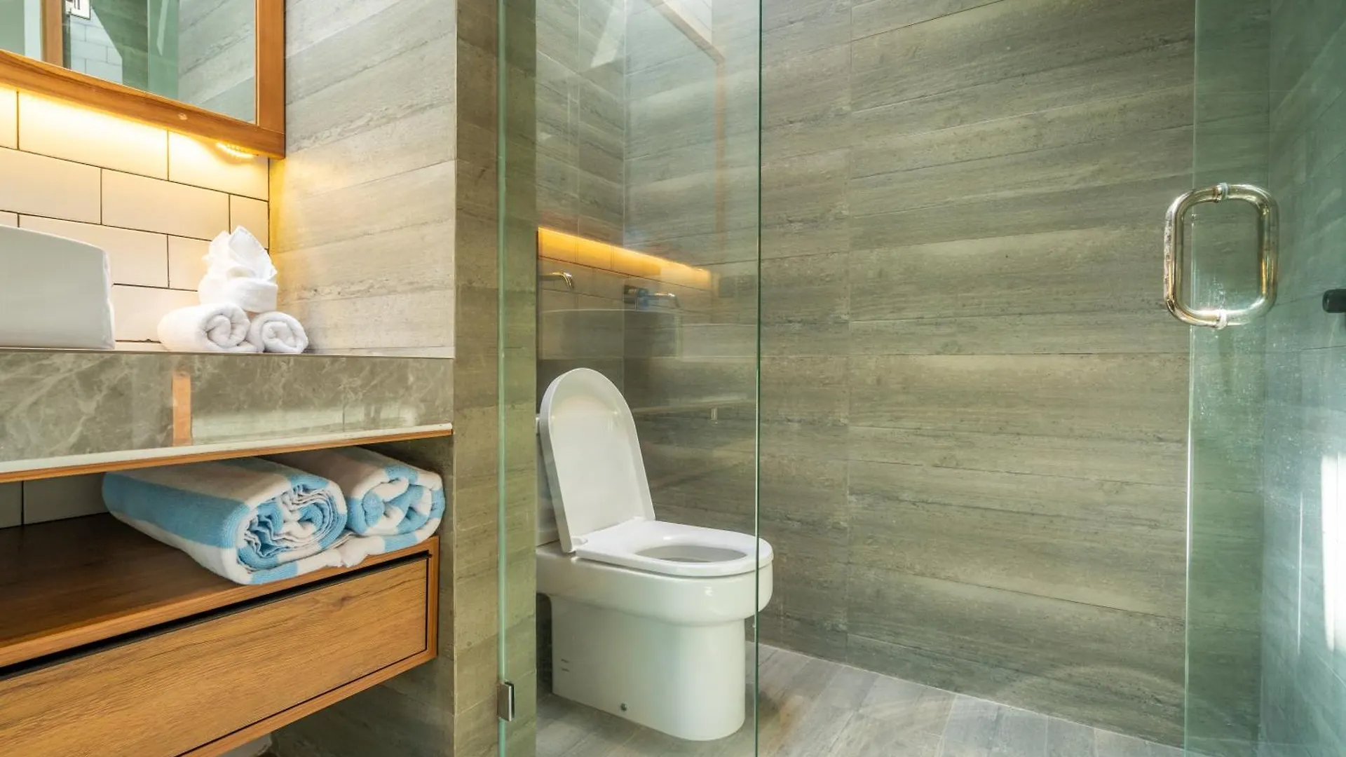 3Brd Modern Villa Close To The Beach In Seminyak