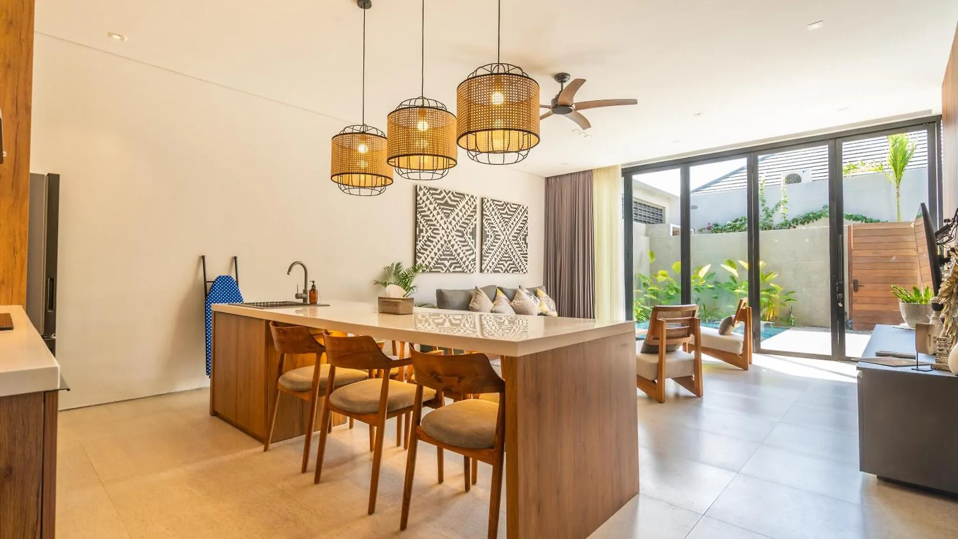 3Brd Modern Villa Close To The Beach In Seminyak